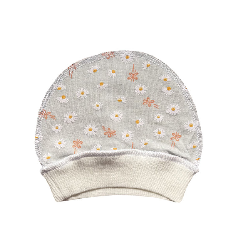 Hat RANENKO with a chamomile pattern